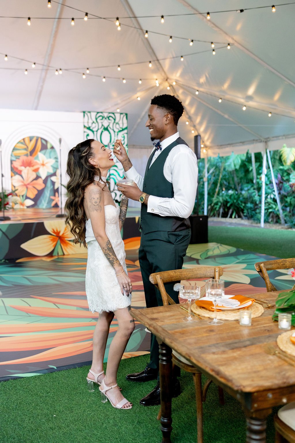 2025_SWEL_MeleKalikimaka_PF-9888